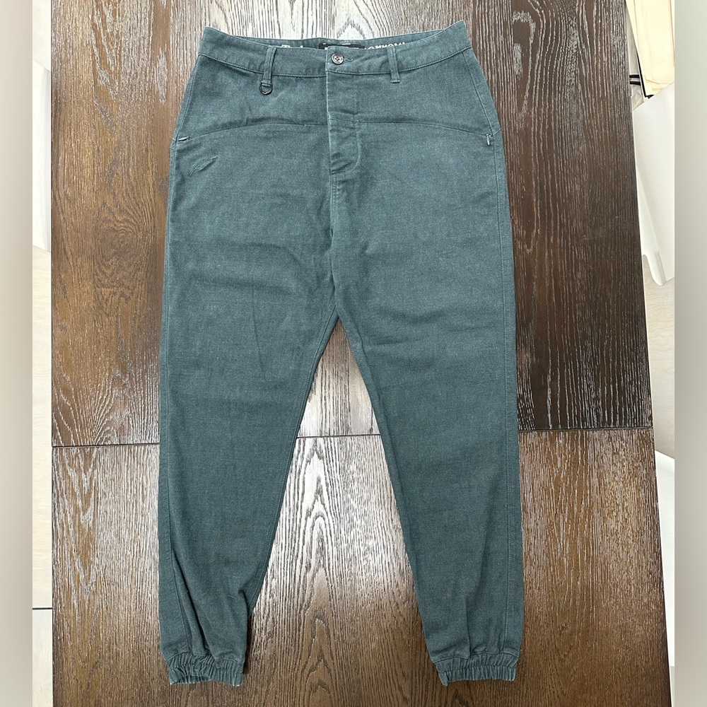 Men’s Publish Joggers NWOT